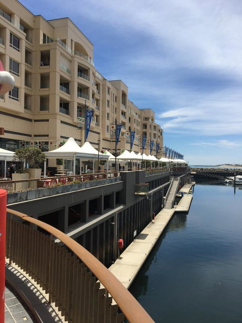 Glenelg Beach Studio - Sunshine Coast Tourism 3