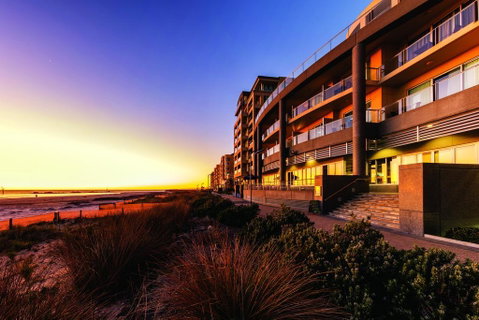 Glenelg Beach Studio - Sunshine Coast Tourism 0