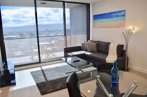 Whitmore SQ - Sunshine Coast Tourism 2