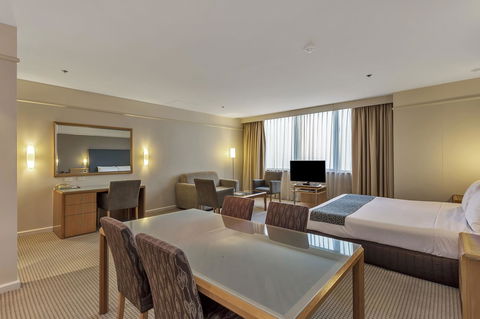 Stamford Plaza Adelaide - Holiday Sunshine Coast 31