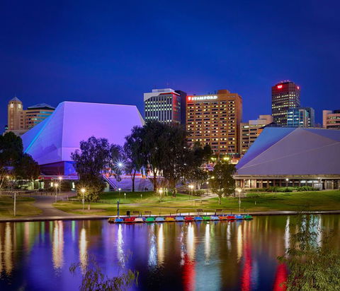 Stamford Plaza Adelaide - Holiday Sunshine Coast 0