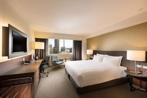 Stamford Plaza Adelaide - Holiday Sunshine Coast 13
