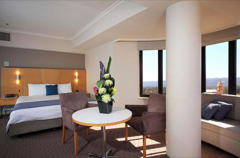 Stamford Grand Adelaide - Holiday Sunshine Coast 3