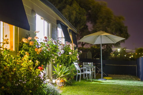 Moana Beach Sunset Holiday Accommodation A - Holiday Sunshine Coast 11