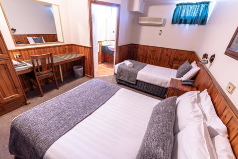 Astor Inn - Sunshine Coast Tourism 10