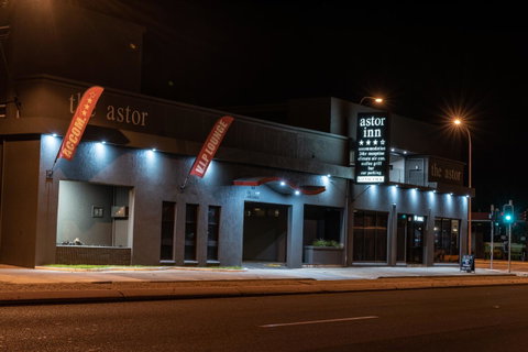 Astor Inn - Sunshine Coast Tourism 19