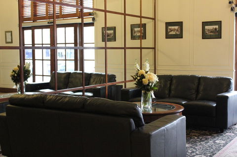 Adelaide Inn - Holiday Sunshine Coast 3
