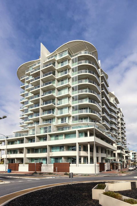 Oaks Glenelg Liberty Suites - Sunshine Coast Tourism 1