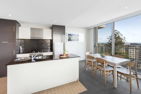 Oaks Glenelg Liberty Suites - Sunshine Coast Tourism 35