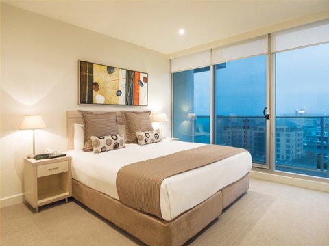 Oaks Glenelg Liberty Suites - Sunshine Coast Tourism 20