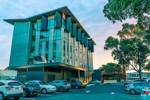 Marion Hotel - Holiday Sunshine Coast 1