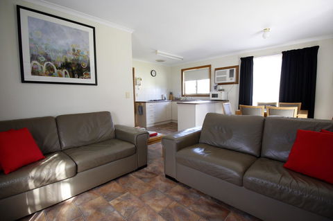 Cape Jervis Holiday Units - Sunshine Coast Tourism 20