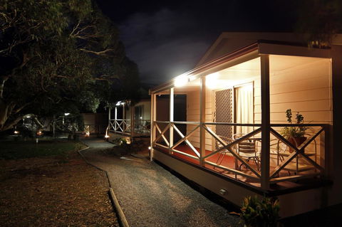 Cape Jervis Holiday Units - Sunshine Coast Tourism 0