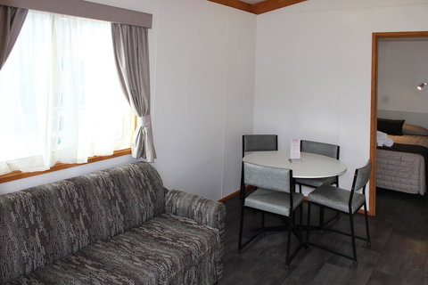 Ceduna Foreshore Caravan Park - Sunshine Coast Tourism 8