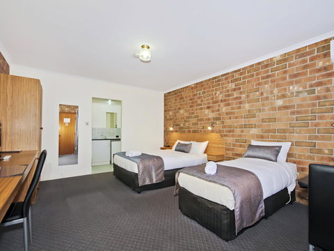 Motel Goolwa - Sunshine Coast Tourism 0