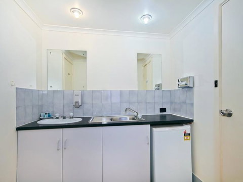 Motel Goolwa - Sunshine Coast Tourism 8