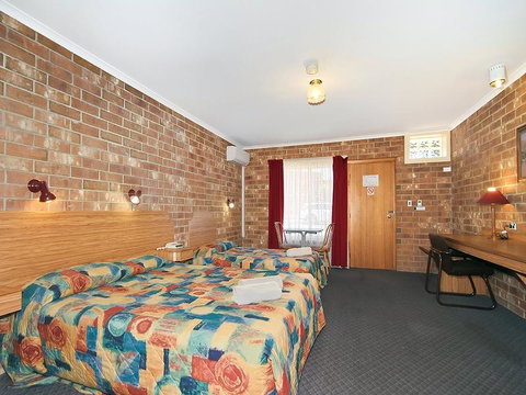 Motel Goolwa - Sunshine Coast Tourism 9