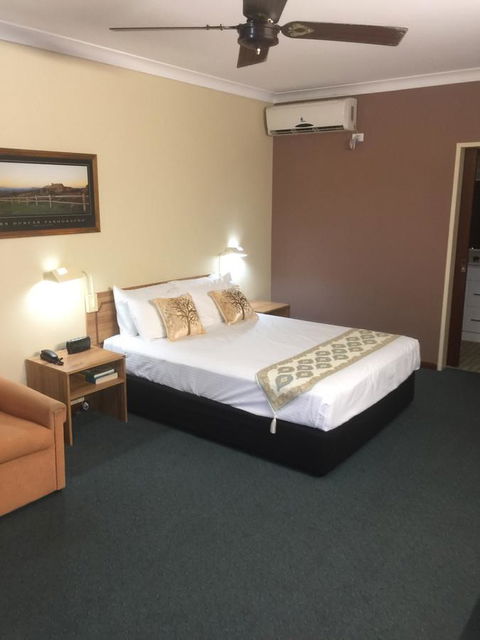 Cumberland Motor Inn - Sunshine Coast Tourism 25