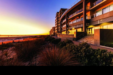 Glenelg Seaside Apartment - Sunshine Coast Tourism 9