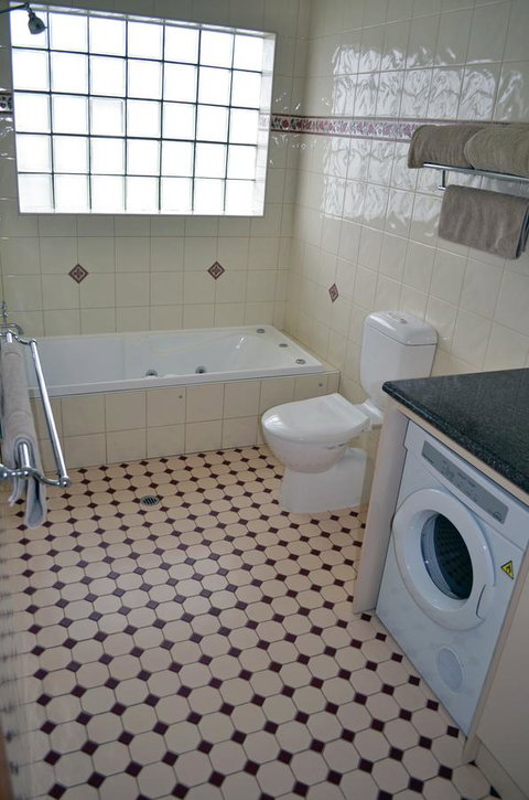 Arkana Motor Inn & Terrace Apartments - Sunshine Coast Tourism 32