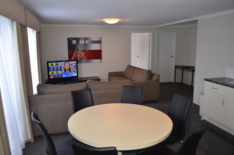 Arkana Motor Inn & Terrace Apartments - Sunshine Coast Tourism 8