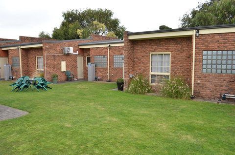 Arkana Motor Inn & Terrace Apartments - Sunshine Coast Tourism 18