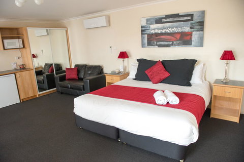 Arkana Motor Inn & Terrace Apartments - Sunshine Coast Tourism 7