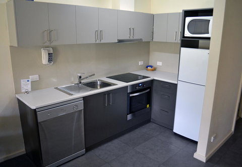 Arkana Motor Inn & Terrace Apartments - Sunshine Coast Tourism 30