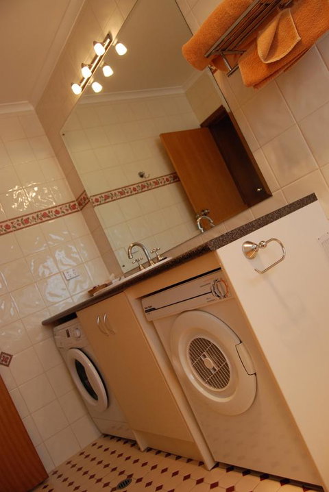 Arkana Motor Inn & Terrace Apartments - Sunshine Coast Tourism 31