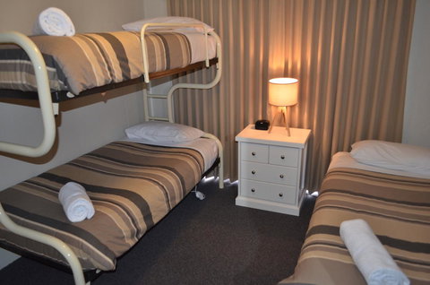 Arkana Motor Inn & Terrace Apartments - Sunshine Coast Tourism 10