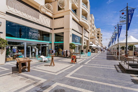 Heart Of Glenelg BnB - Holiday Sunshine Coast 17