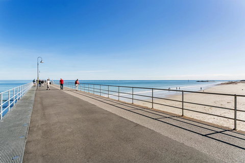 Heart Of Glenelg BnB - Holiday Sunshine Coast 15