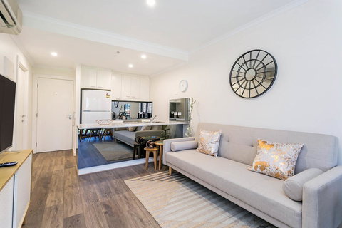 Heart Of Glenelg BnB - Holiday Sunshine Coast 7