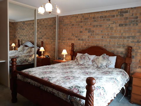 Acacia Apartments - Holiday Sunshine Coast 10