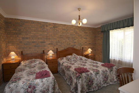 Acacia Apartments - Holiday Sunshine Coast 13