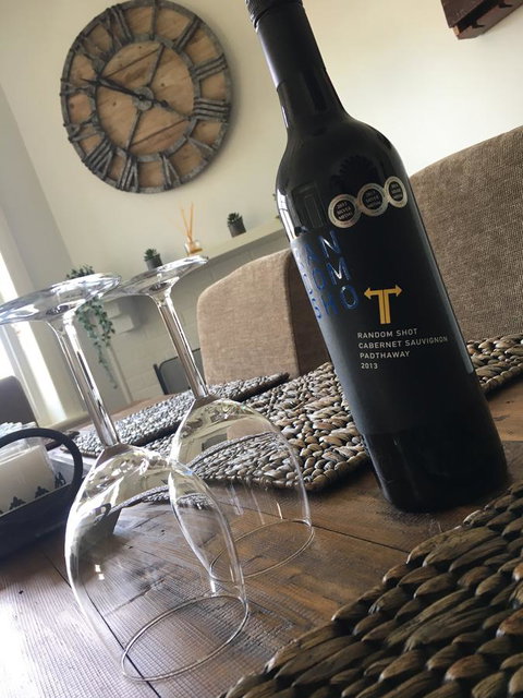 Two Cow Cottage Bed & Breakfast - Holiday Sunshine Coast 2