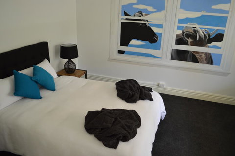 Two Cow Cottage Bed & Breakfast - Holiday Sunshine Coast 23