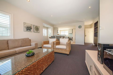 Pacific Blue 278-265 Sandy Pt Rd- Dual Key Access, Wifi, Linen And Air Conditioning - Sunshine Coast Tourism 5