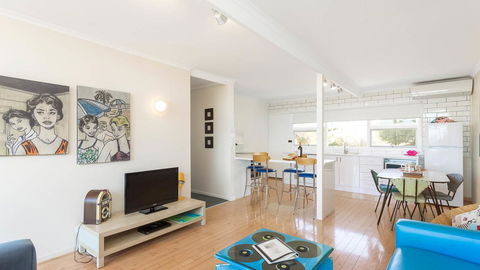 Victor Apartments - Sunshine Coast Tourism 7