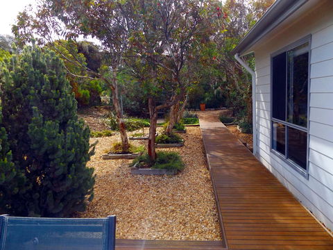 Coorong Waterfront Retreat - Sunshine Coast Tourism 18