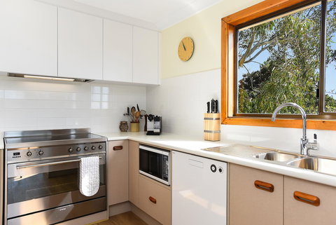 Port Of Call - Port Willunga - C21 SouthCoast Holidays - Sunshine Coast Tourism 7