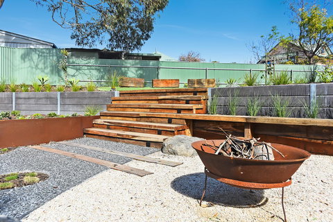 Port Of Call - Port Willunga - C21 SouthCoast Holidays - Sunshine Coast Tourism 2