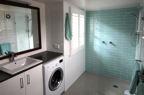 Boatsheds - Sunshine Coast Tourism 7