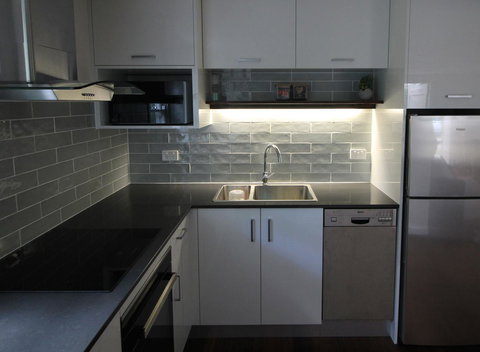 Boatsheds - Sunshine Coast Tourism 8