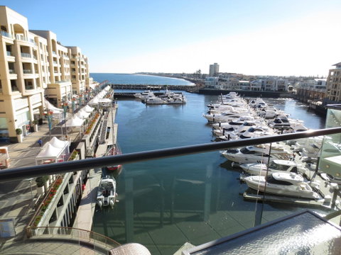 Lights Landing Apartments - Sunshine Coast Tourism 4