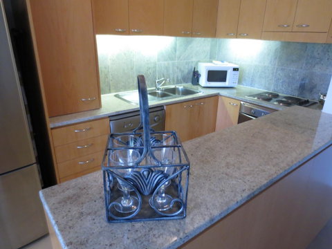 Lights Landing Apartments - Sunshine Coast Tourism 7