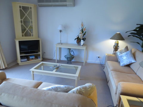 Lights Landing Apartments - Sunshine Coast Tourism 6