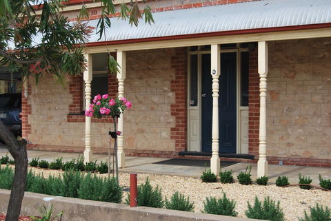 Jacaranda Cottage - Holiday Sunshine Coast 13