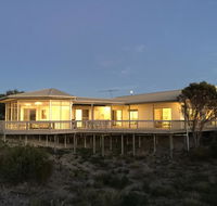 White Sands Holiday Retreat - Holiday Sunshine Coast