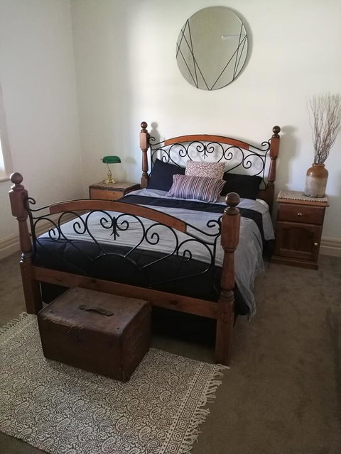 Hilda Anna's - Sunshine Coast Tourism 21